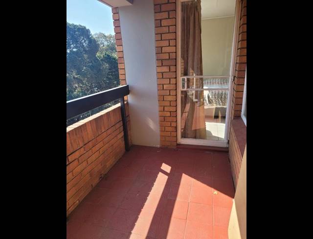 2 BEDROOM PROPERTY TO RENT IN MALVERN EAST